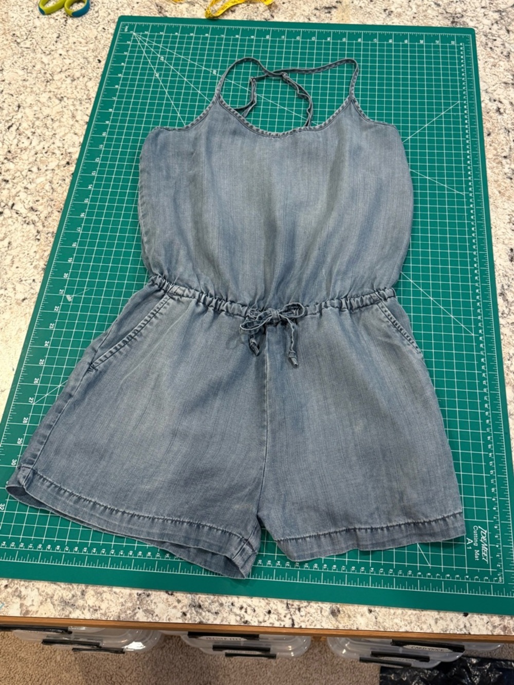 Gap 1969 Chambray Romper Blue Tie Waist Sleeveless Size XS - Picture 2 of 5